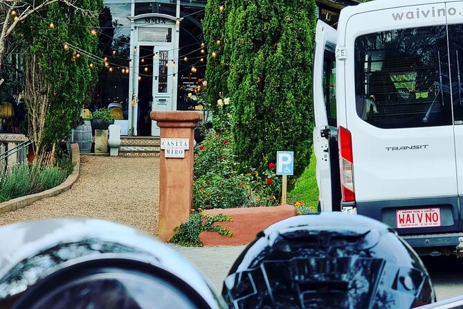 WAIHEKE ZEITGEIST Small Groups Ultra Boutique Off Grid Wine Tours - The Oneroa coffee stop and the northern views drive