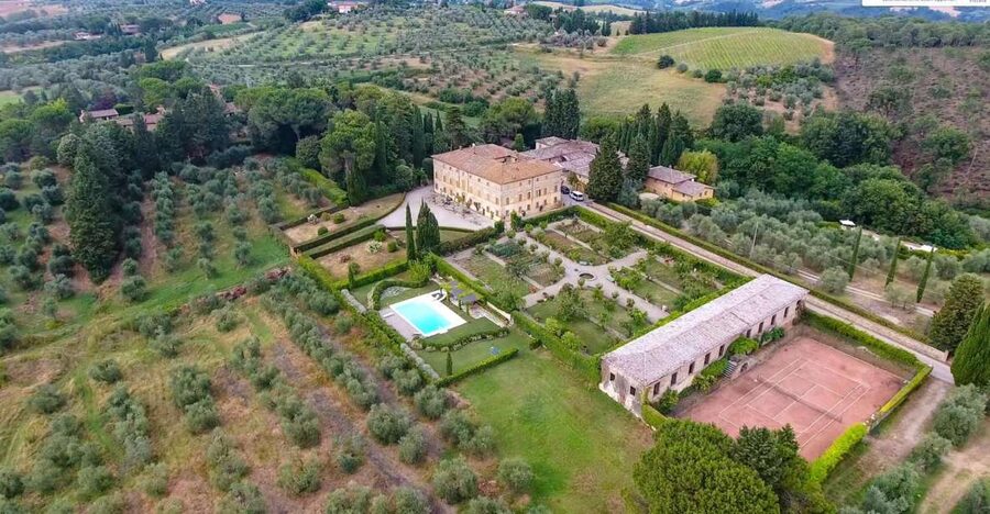 Wine Experience in an Organic Chianti Winery - A certified sommelier tasting: Chianti plus Super Tuscan, guided by you