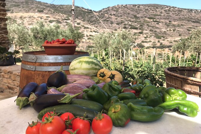 Wine Tasting and Tour in Saint Anna Winery in Naxos - Meze pairings that match the wines: olives, tomatoes, cheeses, and olive oil