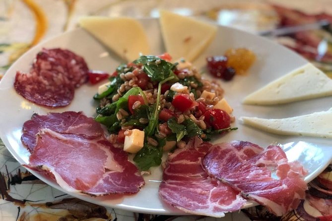 Winemaker for a Day: Tour an Organic Winery - Key highlights at Tili Vini (Assisi)
