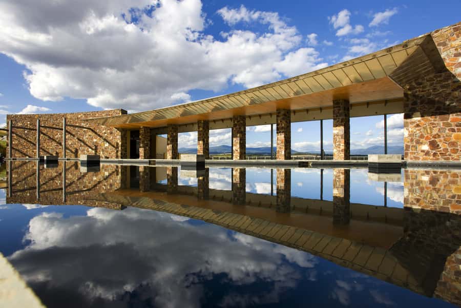 Yarra Valley: Winery Tour with Lunch at Yering Station - Key highlights you’ll feel right away